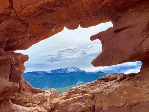 Garden of the Gods - Hole